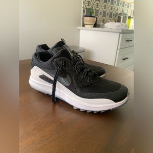 Nike Men’s Air Zoom 90 IT Golf shoes size 9 black and white new without box